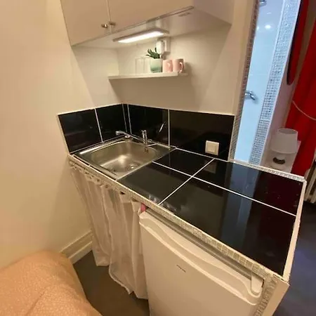 Apartment Jolie Studette Equipee Sur Jardin, St Mande Bois *